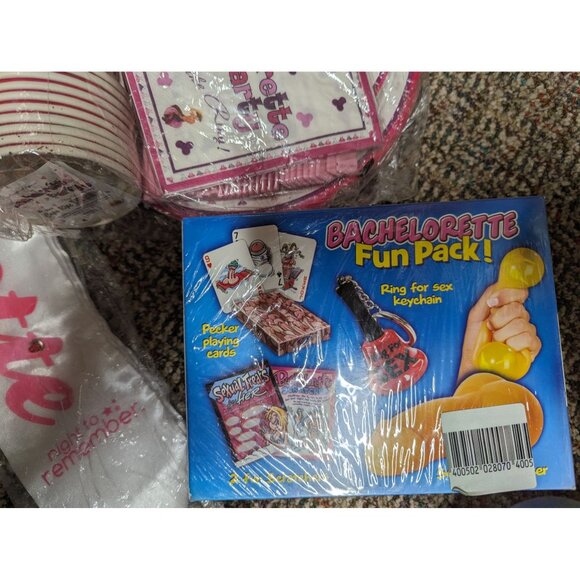 Bachlorette Party pack 4 items $ 60 MSRP Plates,cups, napkins set, sash, dice AN - Picture 2 of 2